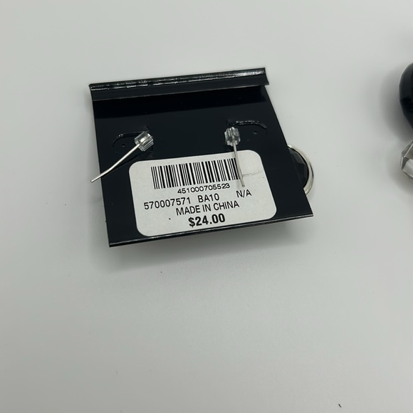 White House Black Market NWT Necklace Set - Picture 9 of 9